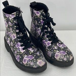 REPORT SIZE 6 Floral Lace-Up Women's Boots